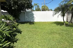 941 NW 7th St, Boca Raton, FL 33486 - Photo 23