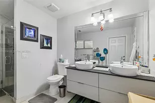 19805 NE 22nd Ave, Miami, FL 33180 - Photo 27