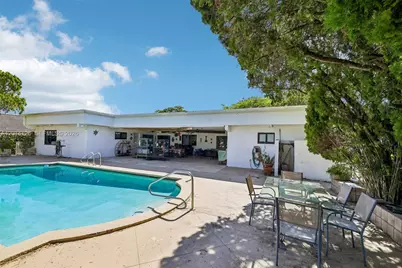 19805 NE 22nd Ave, Miami, FL 33180 - Photo 47