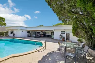 19805 NE 22nd Ave, Miami, FL 33180 - Photo 47