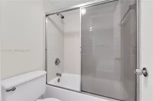 8002 SW 149th Ave, Miami, FL 33193 - Photo 27