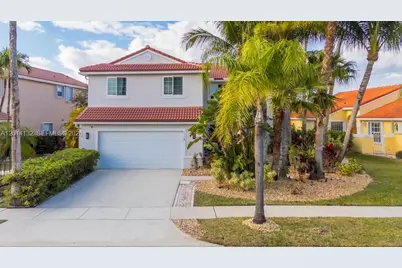 1080 NW 192nd Ave, Pembroke Pines, FL 33029 - Photo 1