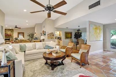 5320 SW 21st Ct, Plantation, FL 33317 - Photo 9