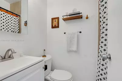 595 NW 101st St, Miami, FL 33150 - Photo 7