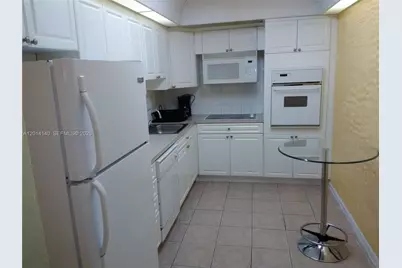 19380 Collins Ave #211, Sunny Isles Beach, FL 33160 - Photo 5