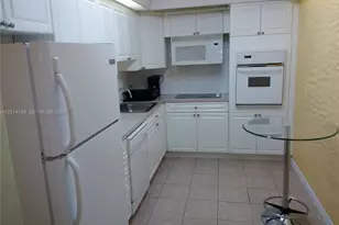 19380 Collins Ave, Sunny Isles Beach, FL 33160 - Photo 5