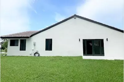 7168 SW 103 Ct. Cir., Unincorporated Dade County, FL 33173 - Photo 5