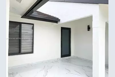 7168 SW 103 Ct. Cir., Unincorporated Dade County, FL 33173 - Photo 3