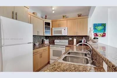 5601 Collins Ave #711, Miami Beach, FL 33140 - Photo 5