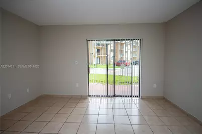 9491 S Palm Cir S #101, Pembroke Pines, FL 33025 - Photo 5