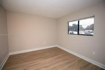 9491 S Palm Cir S #101, Pembroke Pines, FL 33025 - Photo 9