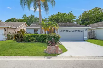 1332 Waterway Cove Dr, Wellington, FL 33414 - Photo 1