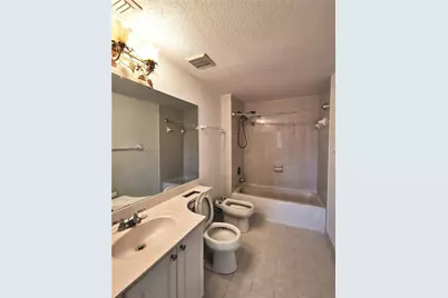 17350 NW 67th Ave #301, Hialeah, FL 33015 - Photo 15