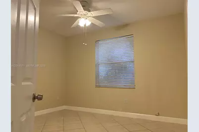 1210 S 13th Ave, Hollywood, FL 33019 - Photo 25