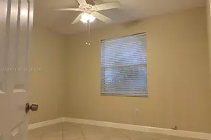 1210 S 13th Ave, Hollywood, FL 33019 - Photo 25
