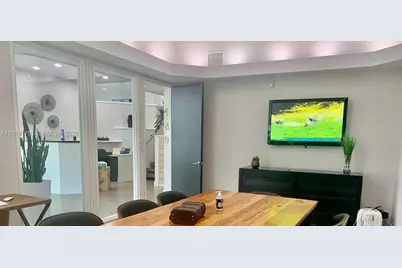 721 NE 3rd Ave #A, Fort Lauderdale, FL 33304 - Photo 7