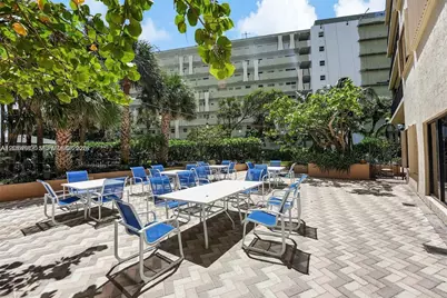 1800 S Ocean Blvd #210, Lauderdale by the Sea, FL 33062 - Photo 23