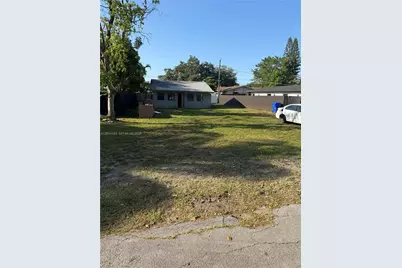 6123 Call St, Hollywood, FL 33024 - Photo 9