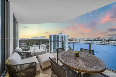 17111 Biscayne Blvd #2107, North Miami Beach, FL 33160 - Photo 25