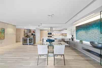 17111 Biscayne Blvd #2107, North Miami Beach, FL 33160 - Photo 7