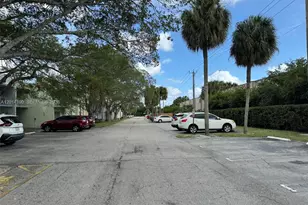 415 Executive Center Dr, West Palm Beach, FL 33401 - Photo 23