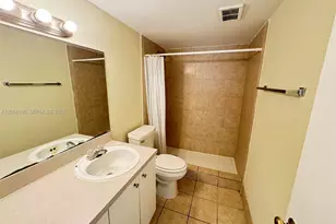 415 Executive Center Dr, West Palm Beach, FL 33401 - Photo 15