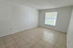415 Executive Center Dr, West Palm Beach, FL 33401 - Photo 23