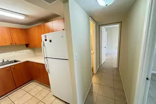 415 Executive Center Dr, West Palm Beach, FL 33401 - Photo 11