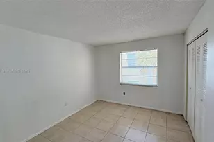 415 Executive Center Dr, West Palm Beach, FL 33401 - Photo 11