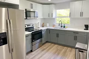 1025 NW 55th St, Miami, FL 33127 - Photo 13