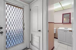 100 Berkley Rd, Hollywood, FL 33024 - Photo 13