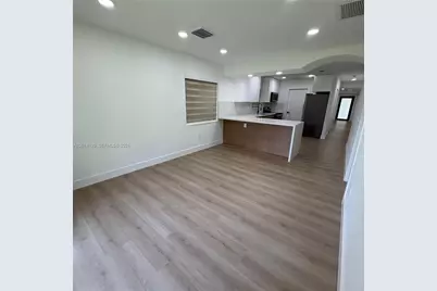 2951 NW 57th St, Miami, FL 33142 - Photo 5