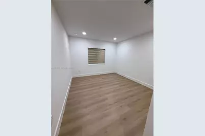 2951 NW 57th St, Miami, FL 33142 - Photo 13