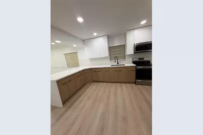 2951 NW 57th St, Miami, FL 33142 - Photo 7
