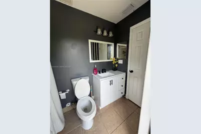 1410 NW 199th St, Miami Gardens, FL 33169 - Photo 9