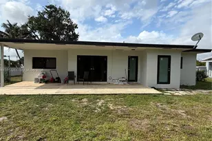 1410 NW 199th St, Miami Gardens, FL 33169 - Photo 13