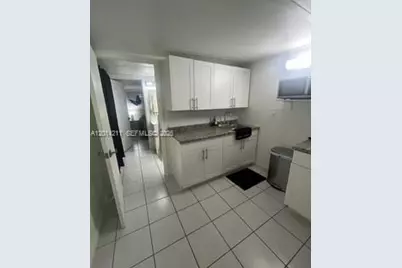 114 Lone Pine Drive, Hallandale Beach, FL 33009 - Photo 17