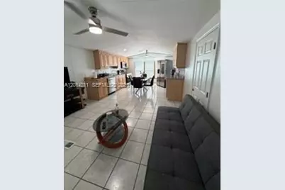 114 Lone Pine Drive, Hallandale Beach, FL 33009 - Photo 3