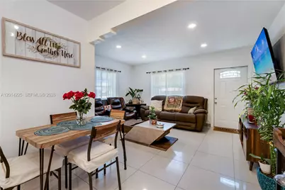 1059 NW 77th St, Miami, FL 33150 - Photo 3