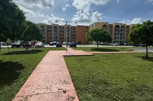 7010 NW 186th St, Hialeah, FL 33015 - Photo 11