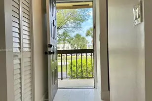 21911 Lake Forest Cir, Boca Raton, FL 33433 - Photo 13