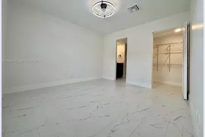 21911 Lake Forest Cir #202, Boca Raton, FL 33433 - Photo 7