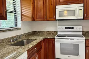 21911 Lake Forest Cir, Boca Raton, FL 33433 - Photo 3