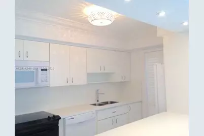 8401 SW 107 Ave #260E, Miami, FL 33173 - Photo 1