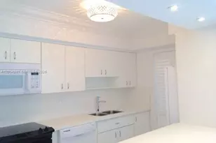 8401 SW 107 Ave, Miami, FL 33173 - Photo 1