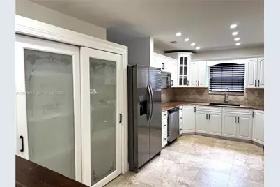8320 NW 180th St, Hialeah, FL 33015 - Photo 3