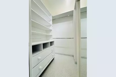 8320 NW 180th St, Hialeah, FL 33015 - Photo 5