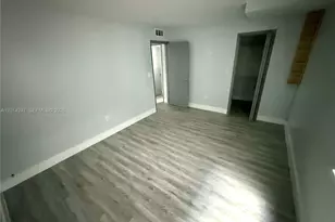 399 NW 72nd Ave, Miami, FL 33126 - Photo 9