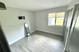 399 NW 72nd Ave, Miami, FL 33126 - Photo 11