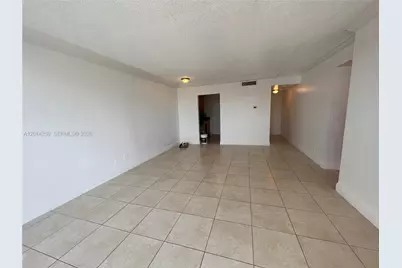 2020 NE 135th St #309, North Miami, FL 33181 - Photo 9